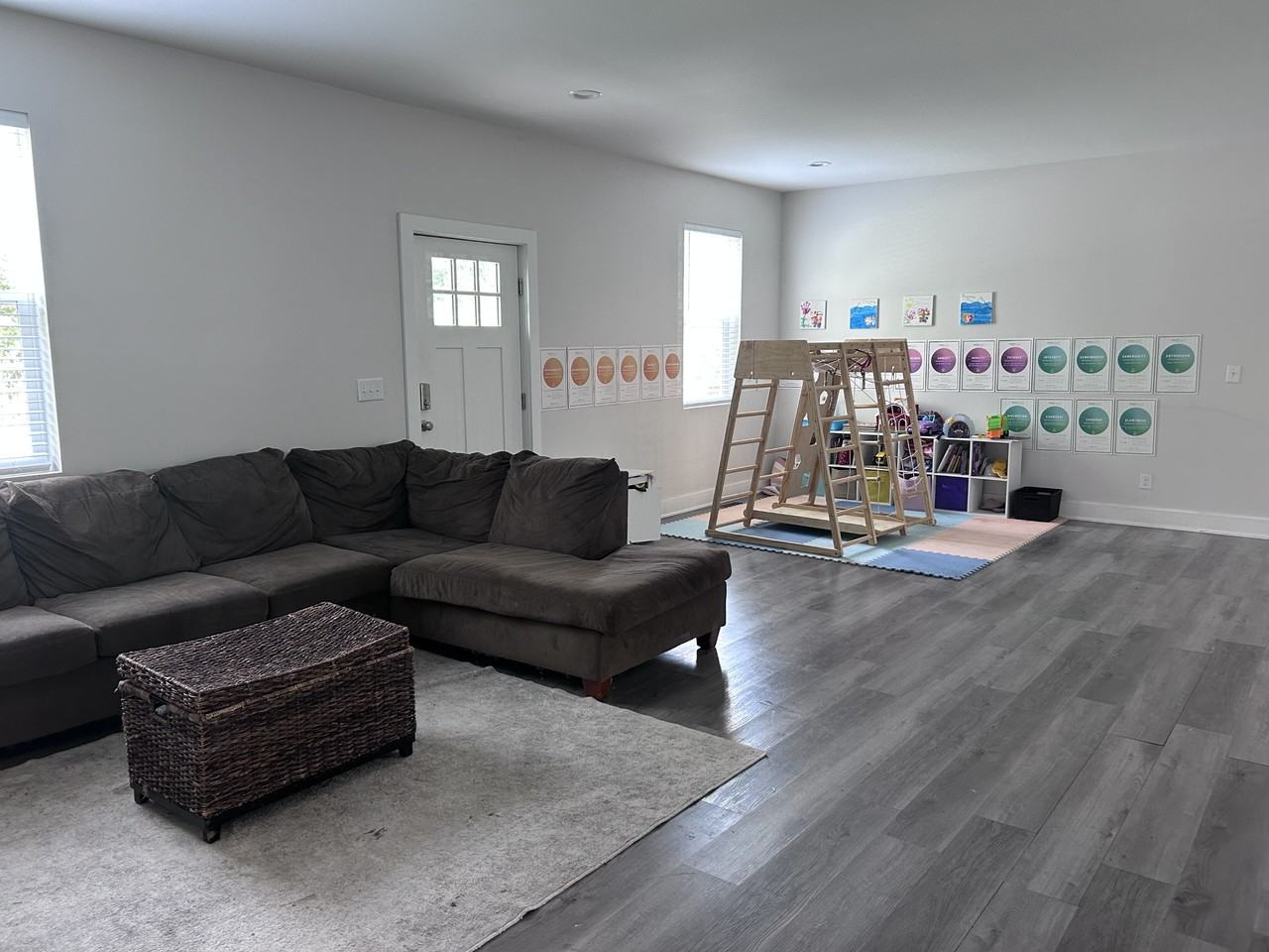 224 E 6th Ave #NA - Photo 3 of 17