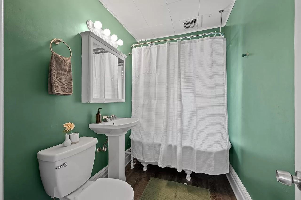 735 Fillmore St Ne #2 - Photo 2 of 9
