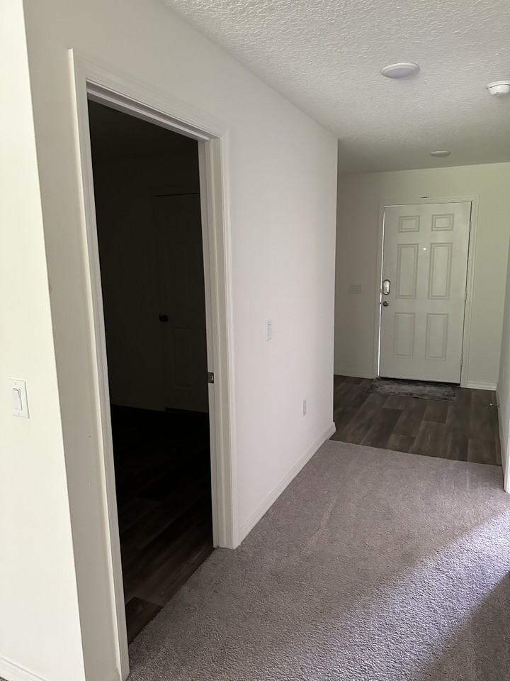 212 Alminar Ave Se #NA - Photo 3 of 12