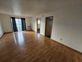 featured image of 919 Gould St #11