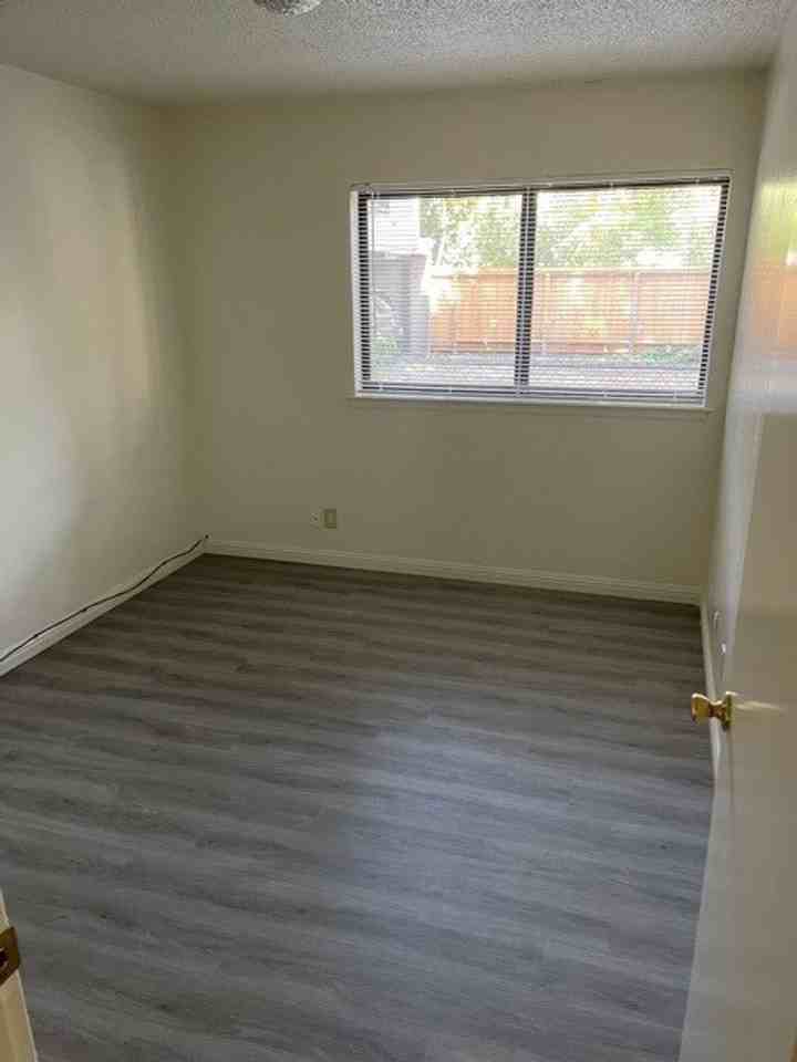 2017 Delaware St - Photo 4 of 6