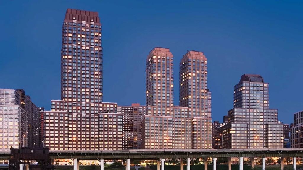 Riverside Blvd #17J - Photo 3 of 20