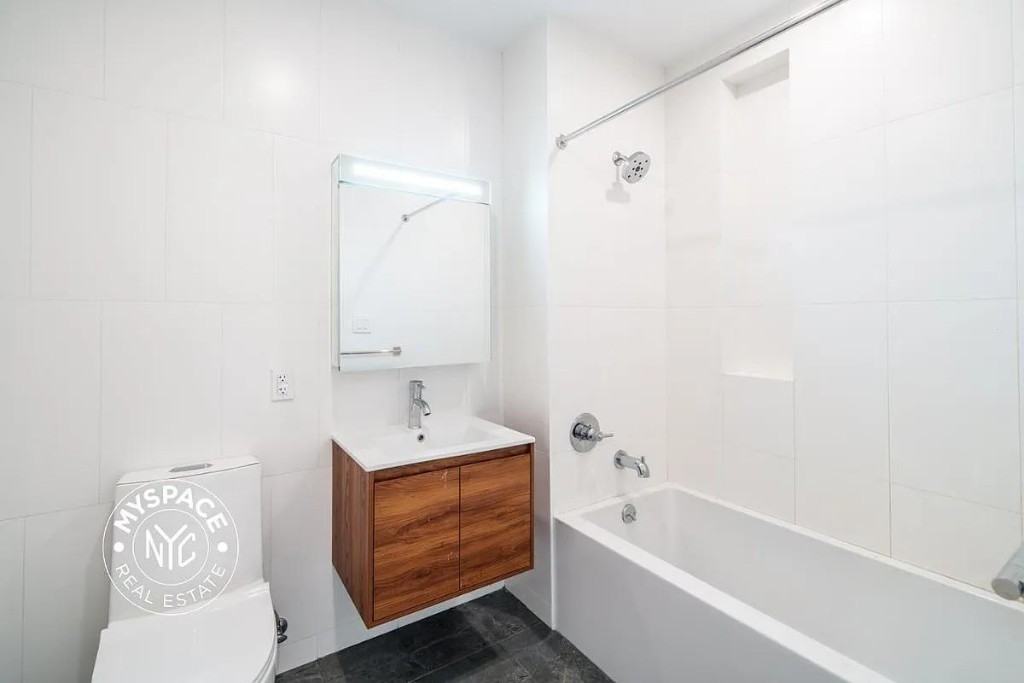 Meeker Ave #802 - Photo 3 of 20