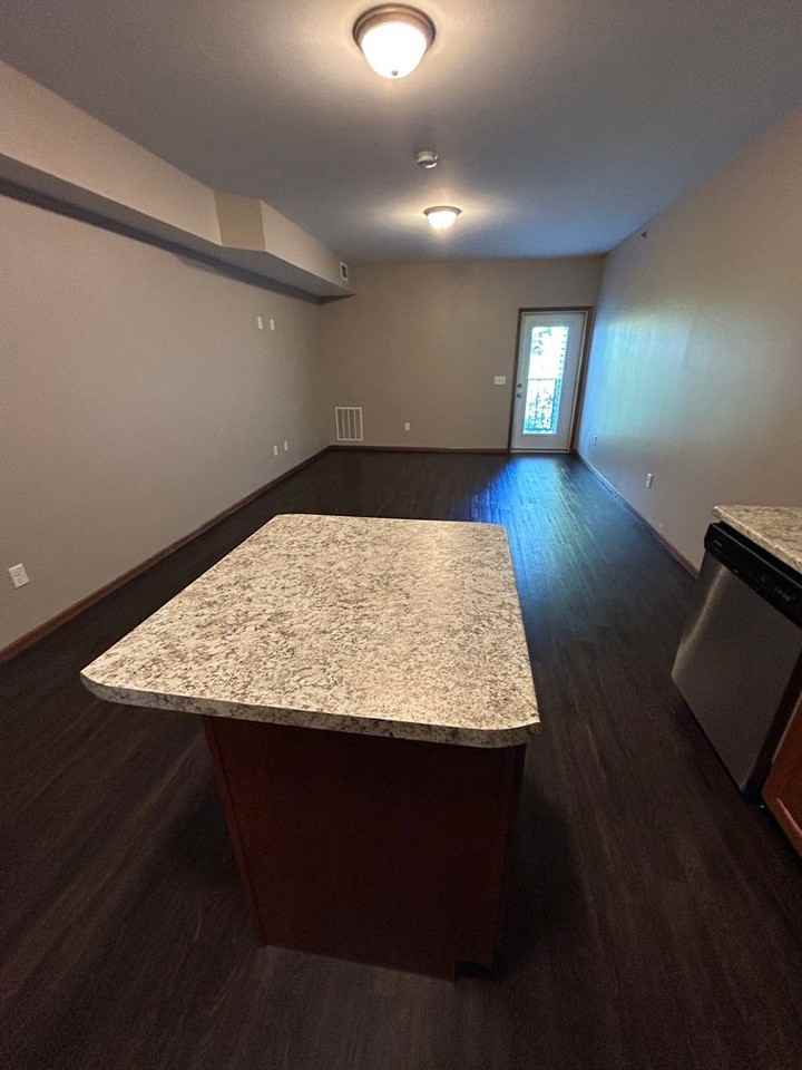 Welco West Apartments - Photo 7 of 31