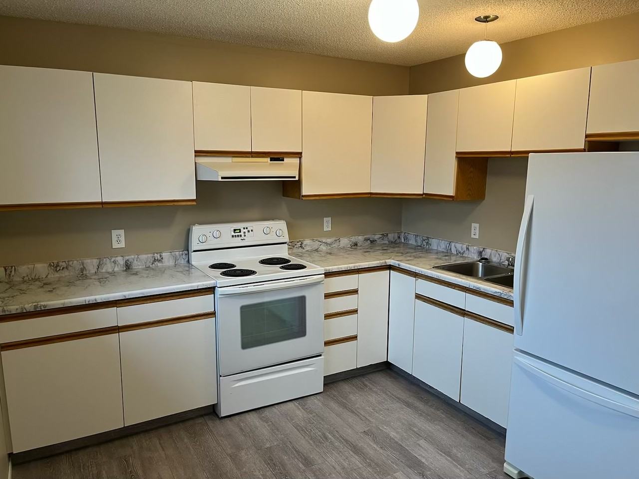 10523 104 Ave #1 - Photo 2 of 7