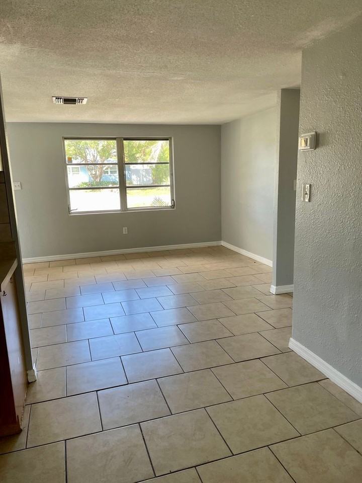 7332 Star Dust Dr - Photo 3 of 9