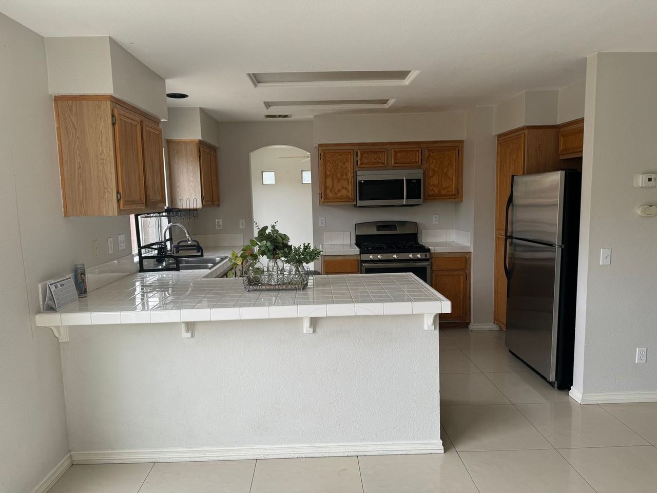 3215 Glancy Dr - Photo 4 of 22