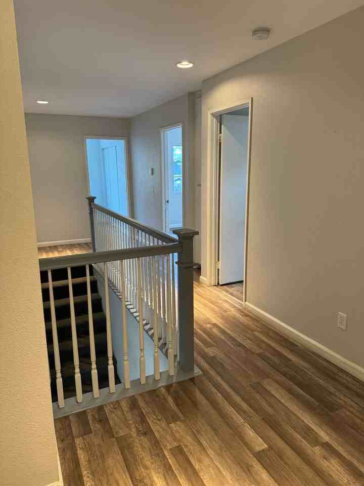3215 Glancy Dr - Photo 7 of 22