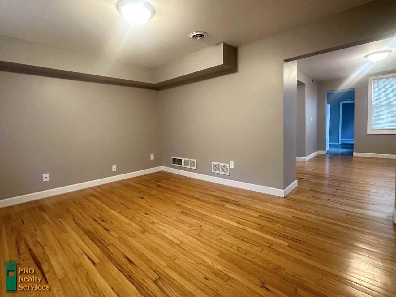 1519 2nd St Ne - Photo 2 of 21