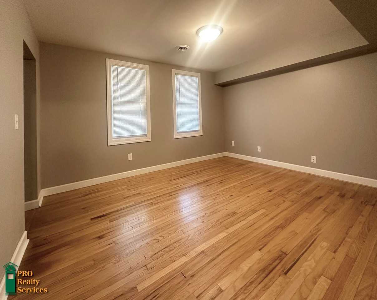 1519 2nd St Ne - Photo 3 of 21