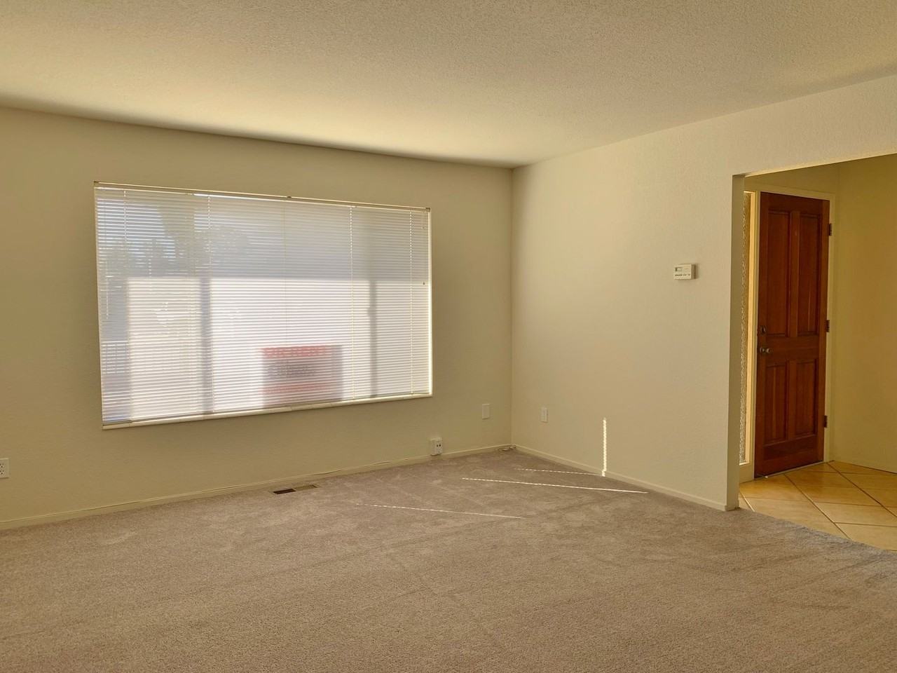 1270 Mesa Dr - Photo 2 of 20