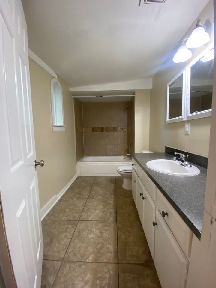 2909 12th Ave - Photo 5 of 17