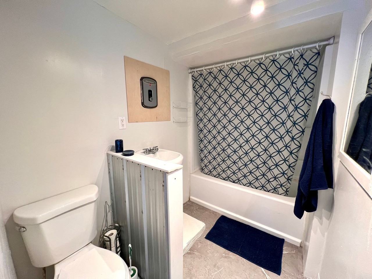 2308 Butterfield Rd #1 - Photo 6 of 15