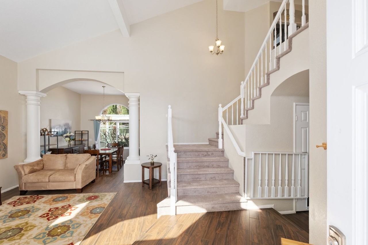 20891 Porter Ranch Rd - Photo 6 of 50
