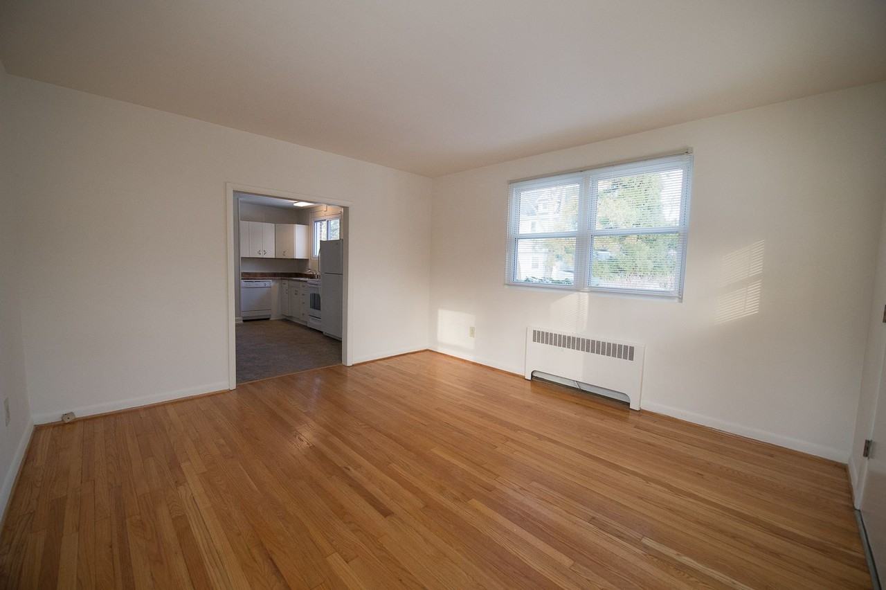 5511 Pimlico Rd - Photo 2 of 18