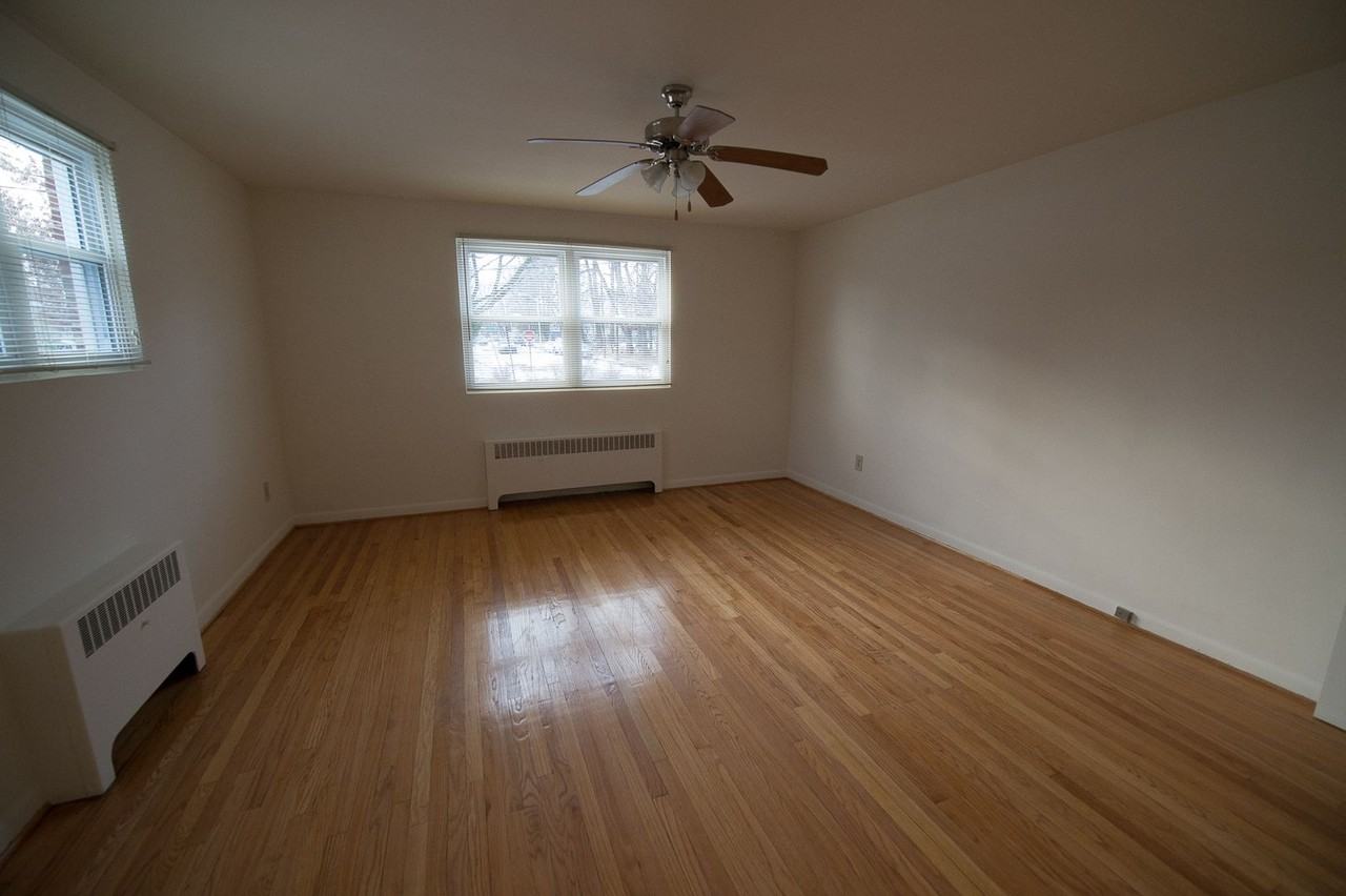 5511 Pimlico Rd - Photo 3 of 18