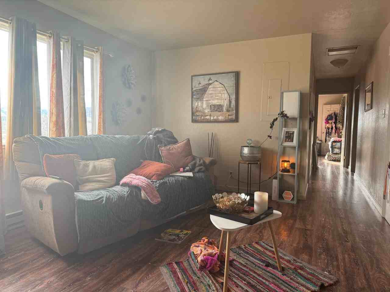 1725 Sunkist Dr - Photo 2 of 7