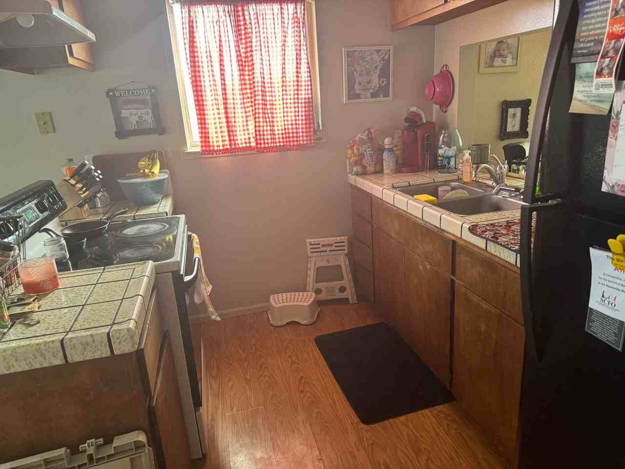 1725 Sunkist Dr - Photo 4 of 7