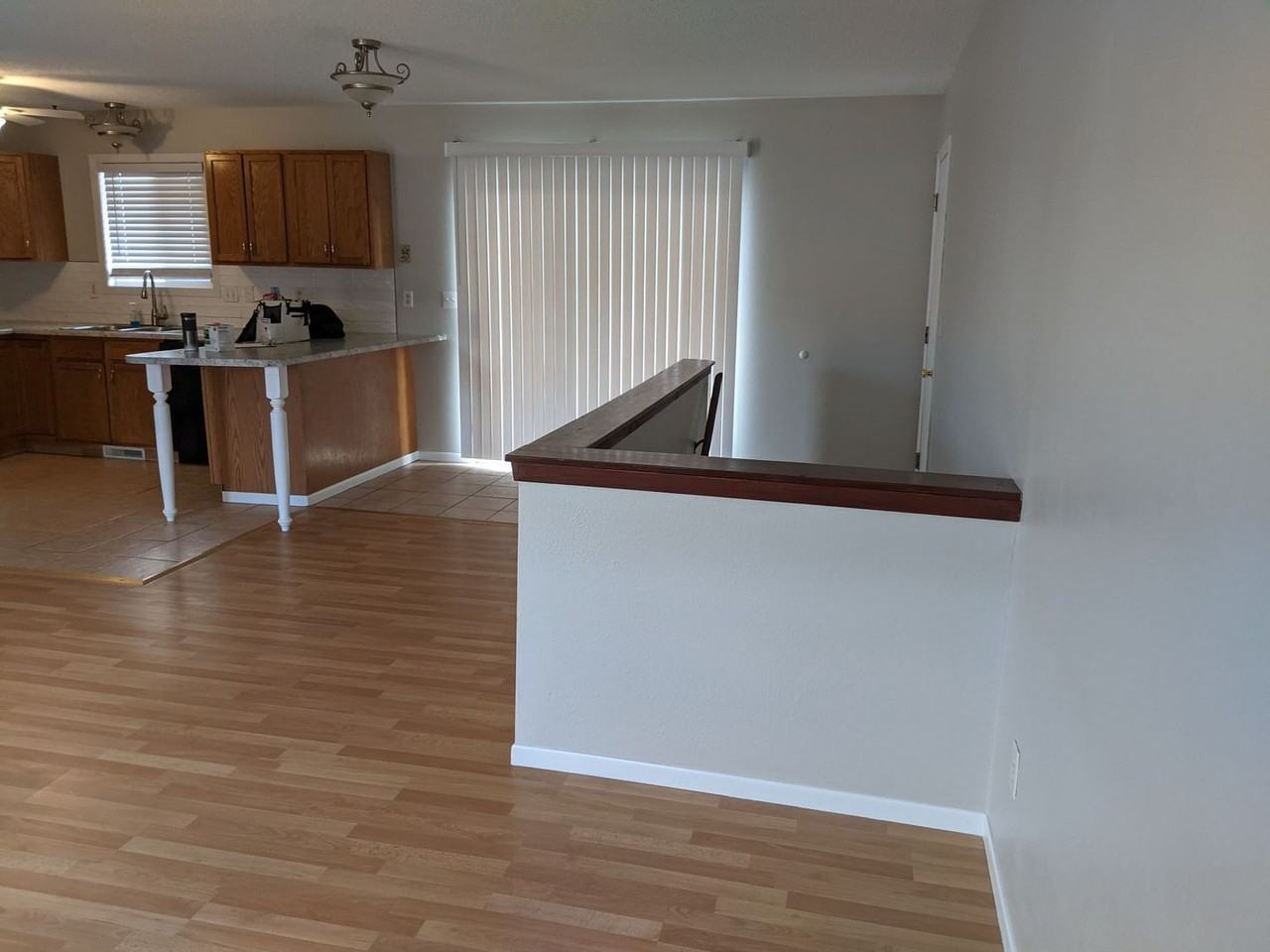 750 Packer Pl - Photo 4 of 23