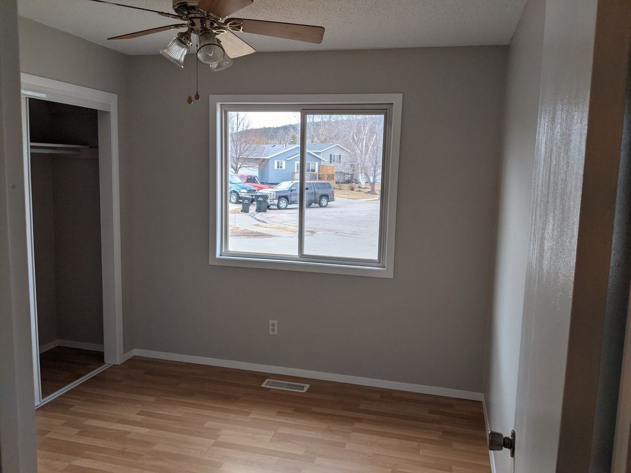 750 Packer Pl - Photo 6 of 23