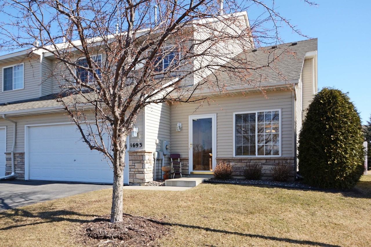 1693 Liberty Ln - Photo 2 of 20