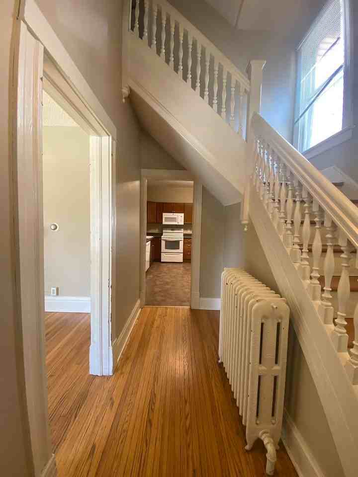 520 Church St - Photo 7 of 29