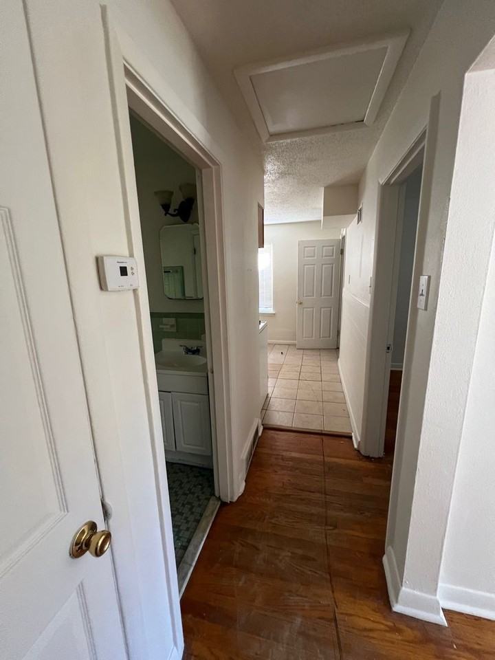 6625 Donald St - Photo 5 of 10