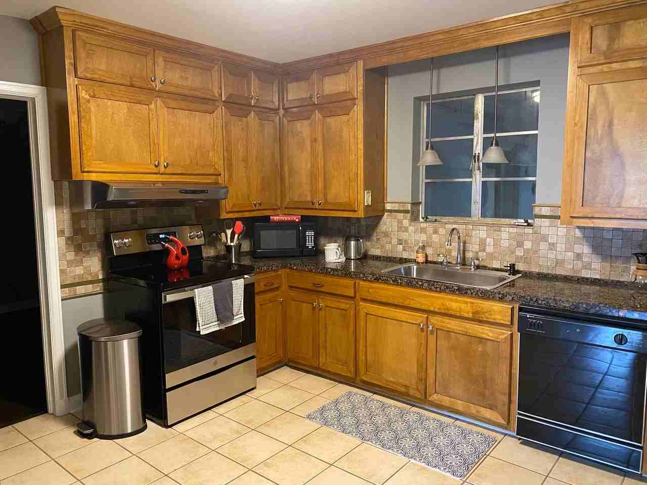 2915 Ashley Ave - Photo 6 of 25