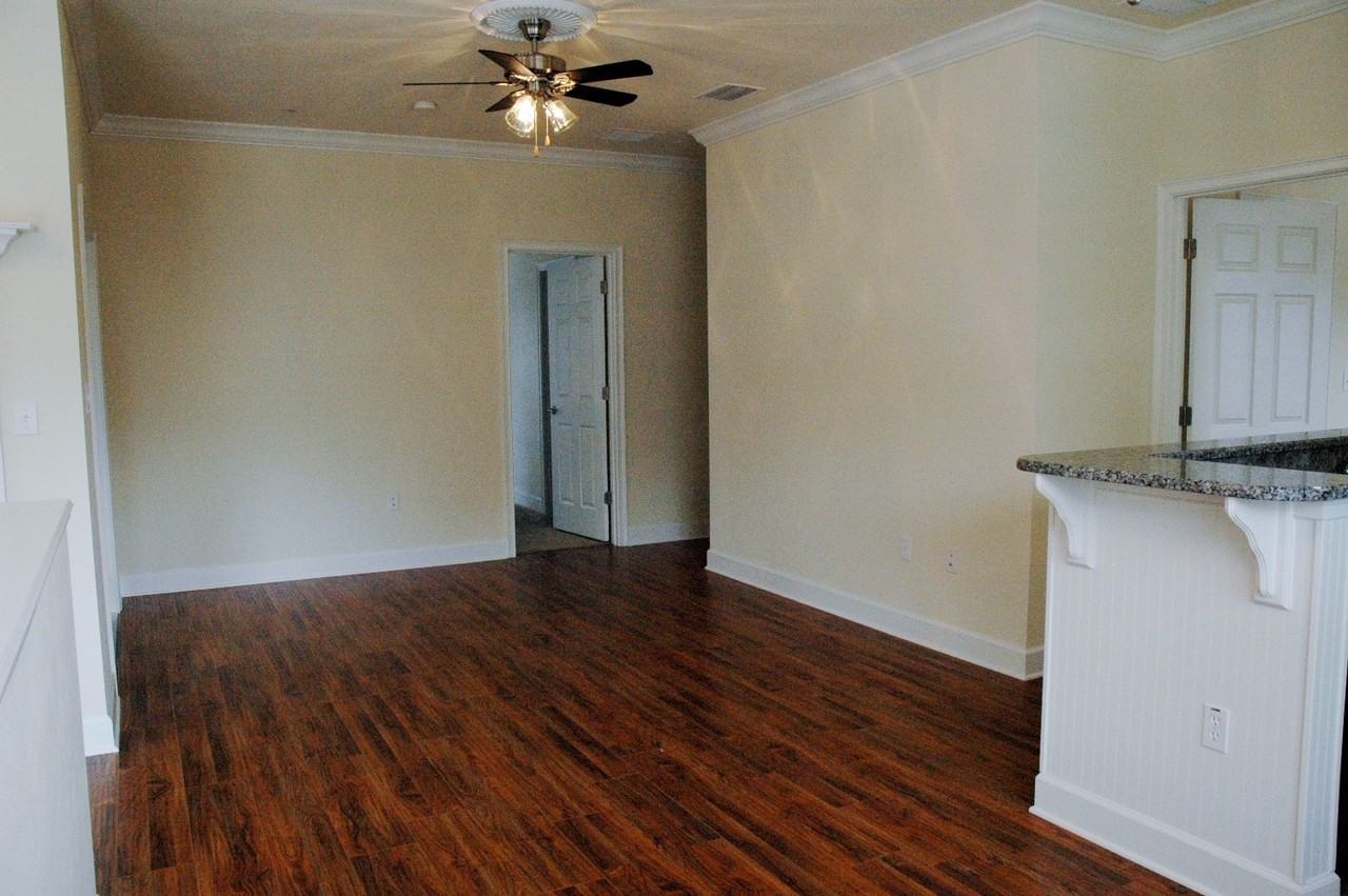 1113 Sw 6th Ave - Photo 5 of 10
