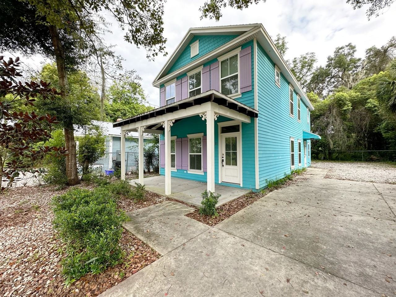 1111 Nw 6th Pl - Photo 2 of 11