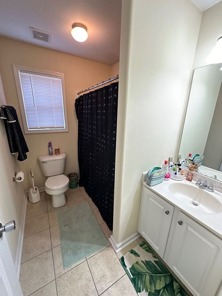 2230 Lakeside Dr - Photo 5 of 17