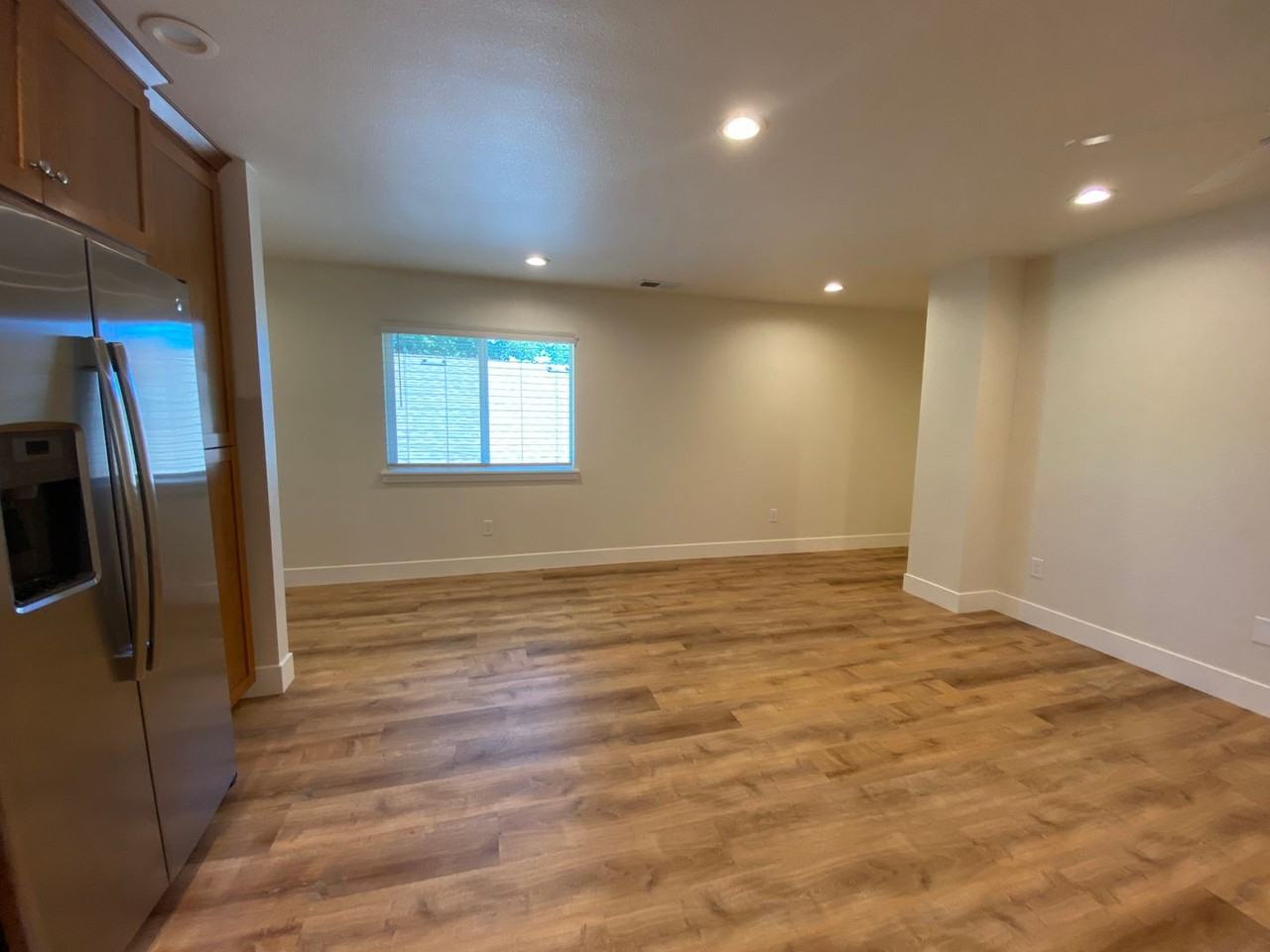 606B West St - Photo 5 of 31