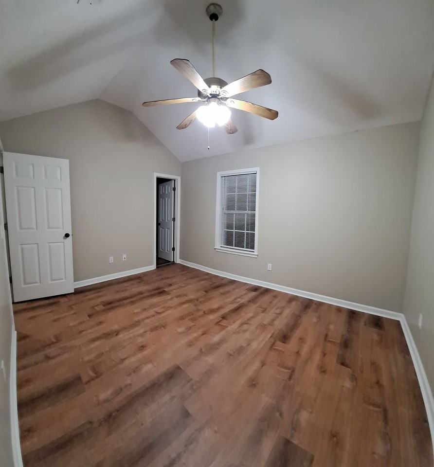 8 County Road 3077 - Photo 3 of 15