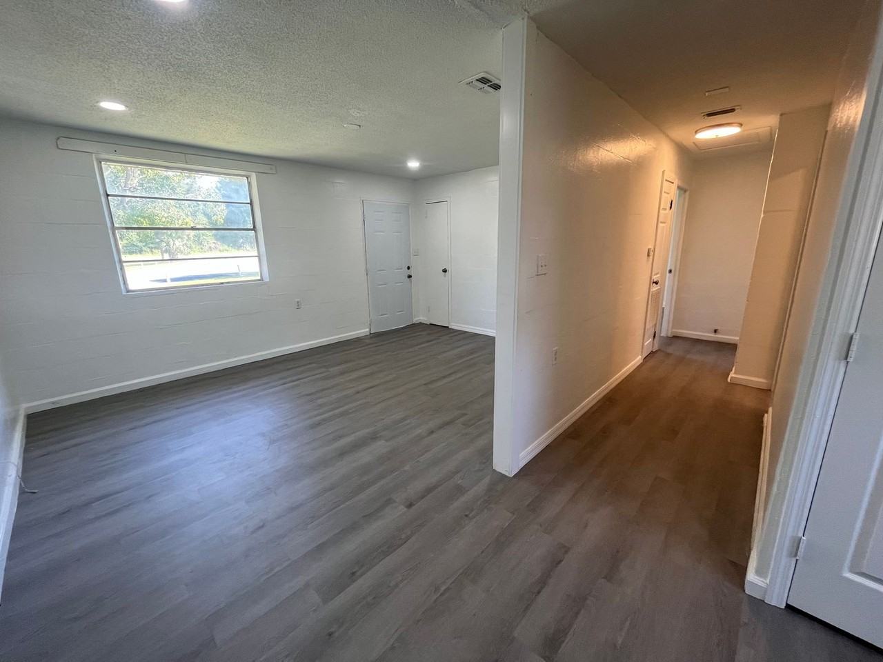 823 Mcgee St Ne - Photo 3 of 11