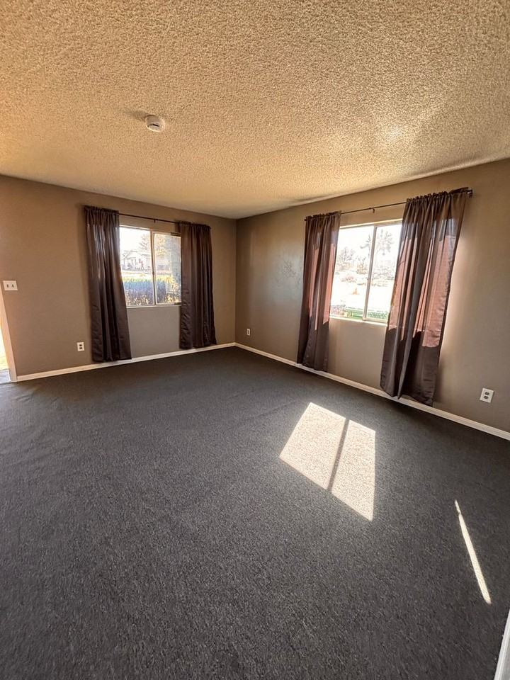 7126 Palo Alto Ave - Photo 3 of 9