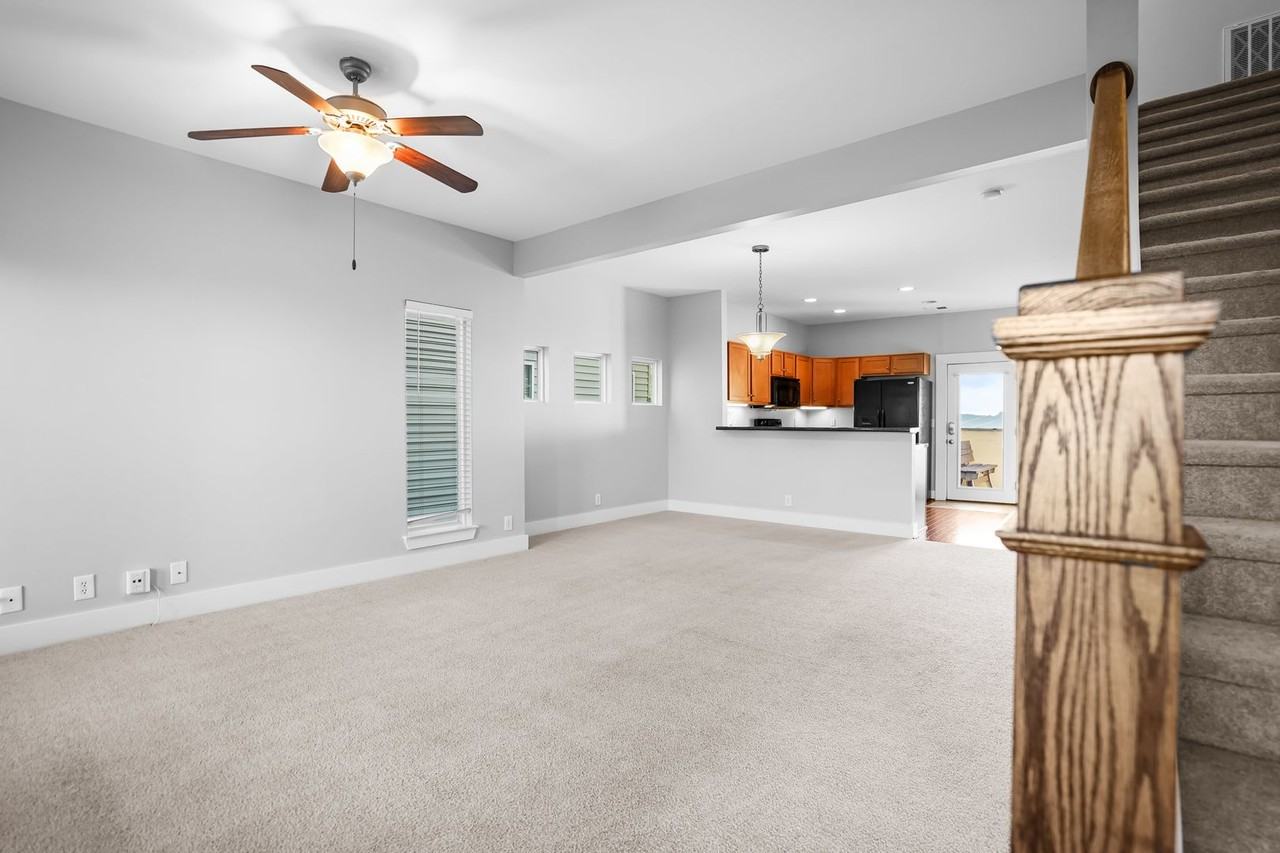 2318 Zermatt Ave - Photo 3 of 15