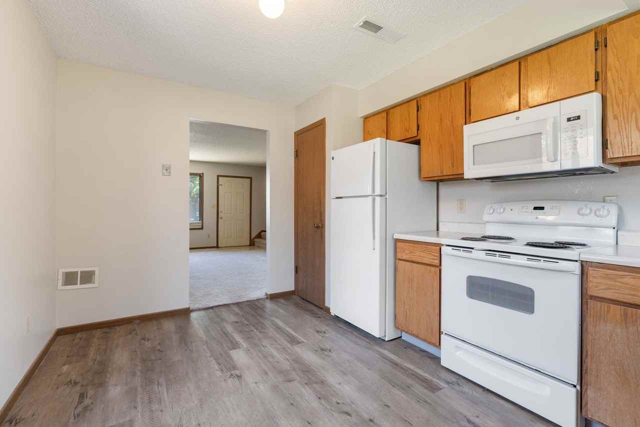 1422 Aber Ave - Photo 3 of 13