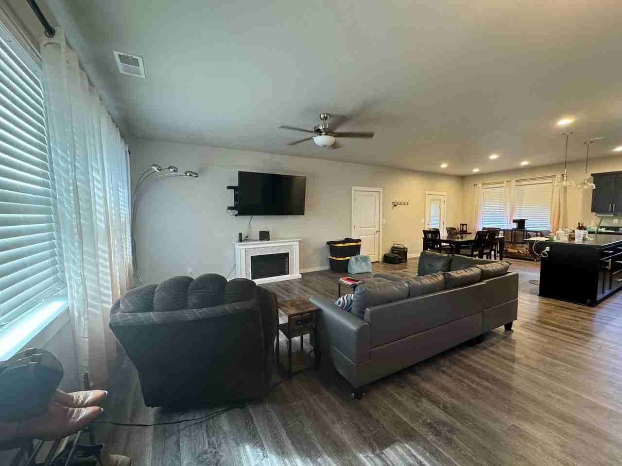 654 N View Dr - Photo 5 of 14