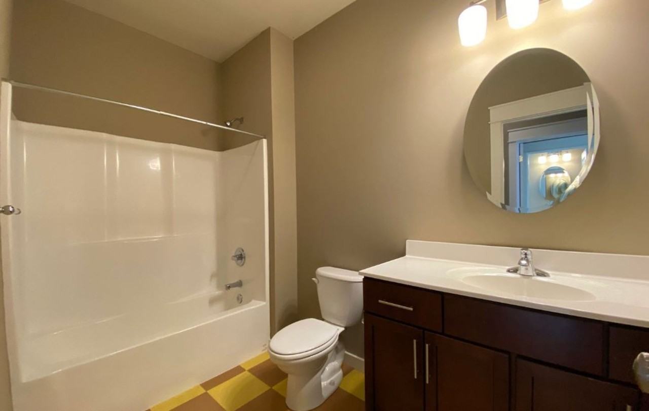 Modern & Spacious 2 Bed, 2 Bath *August 2025* - Photo 7 of 8