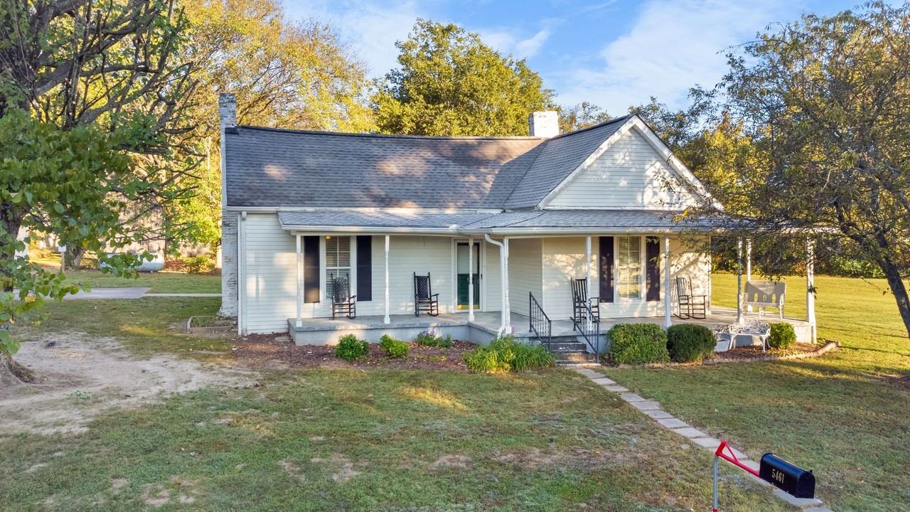 5461 Carters Creek Pike - Photo 3 of 25