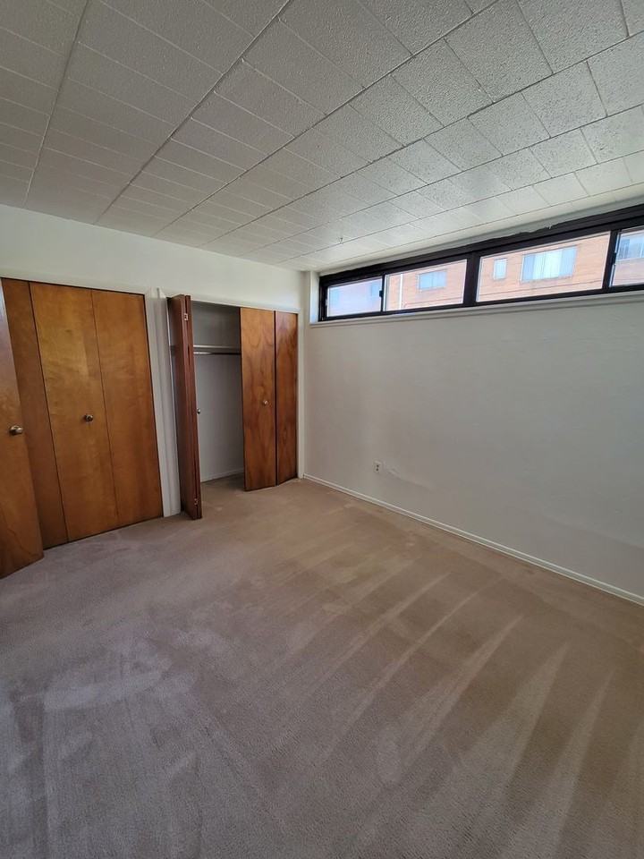 Treehouse Apartments - Photo 3 of 8