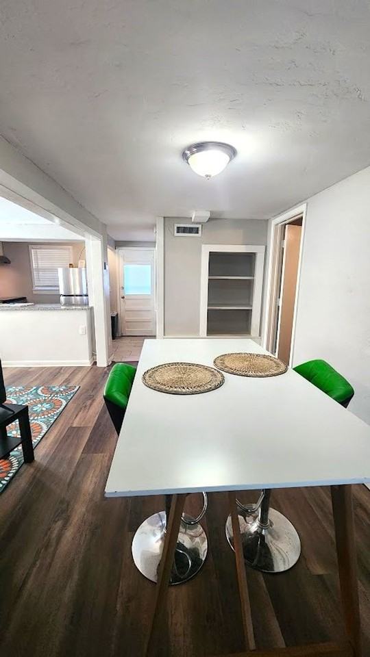 3403 Nw 17th St #B - Photo 6 of 21