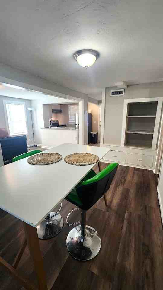 3403 Nw 17th St #B - Photo 7 of 21