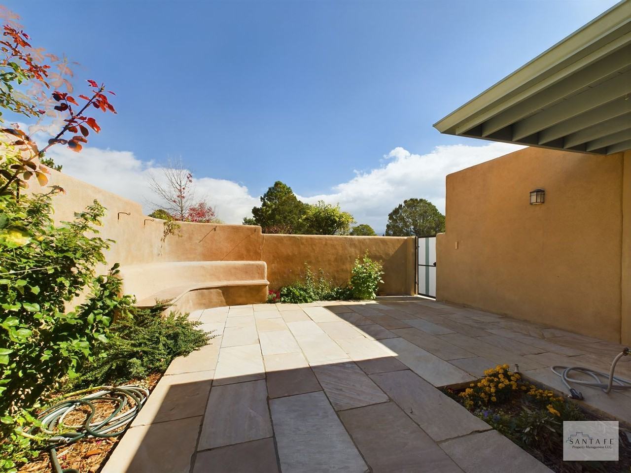 911 Los Lovatos Rd - Photo 3 of 29