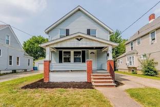 922 W 22nd St - Photo 1 of 1