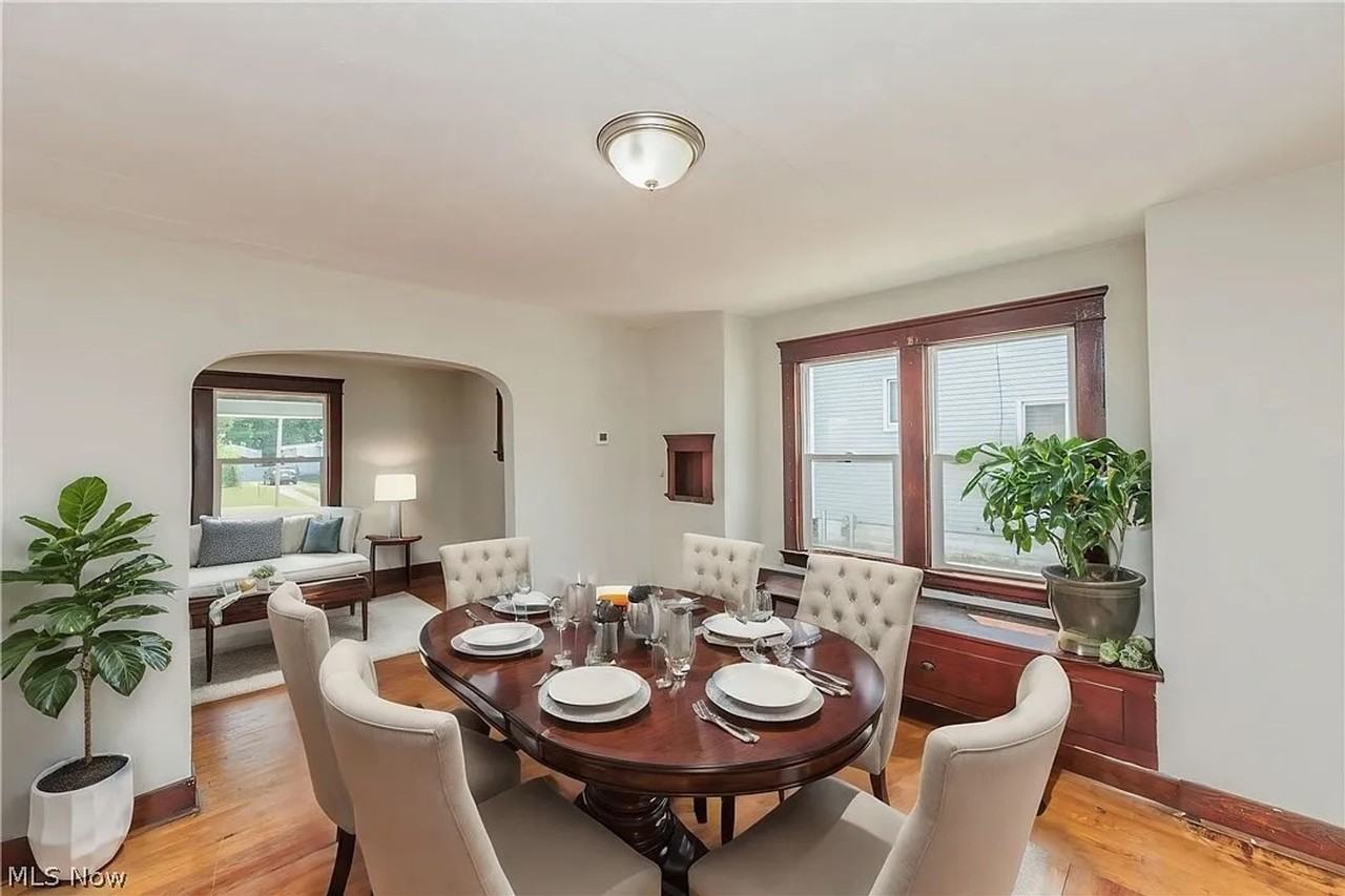 922 W 22nd St - Photo 4 of 20