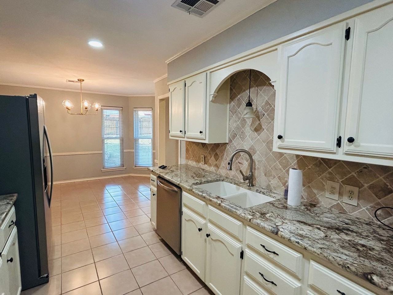 100 Cross Country Dr - Photo 5 of 18