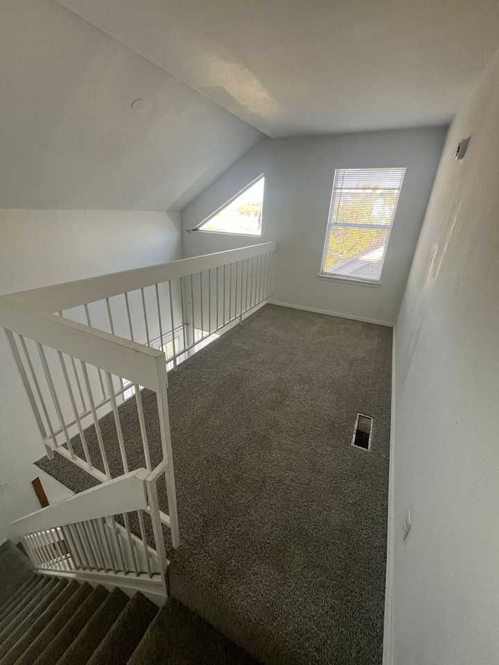 6639 S Victor Ave #203 - Photo 3 of 10