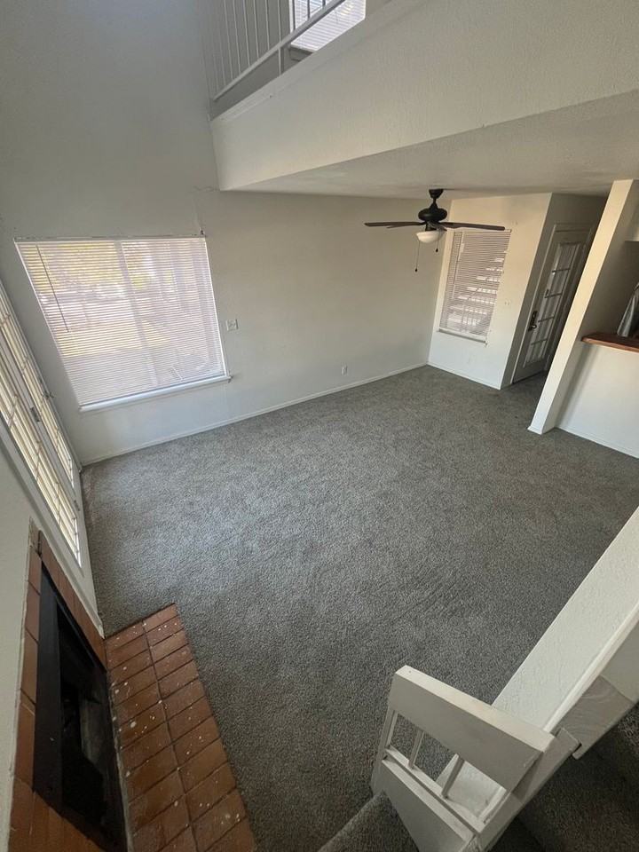 6639 S Victor Ave #203 - Photo 5 of 10