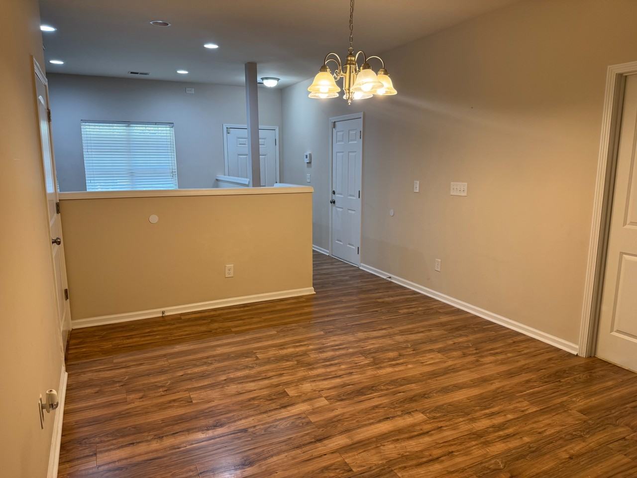 10559 Bunclody Dr - Photo 4 of 31